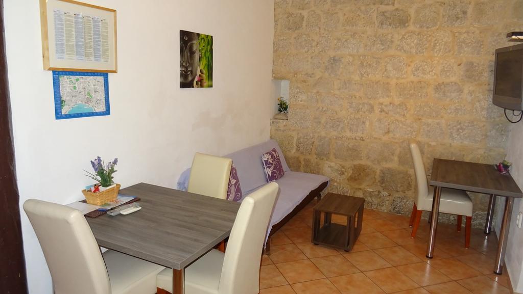 Apartments Eldi Split Extérieur photo